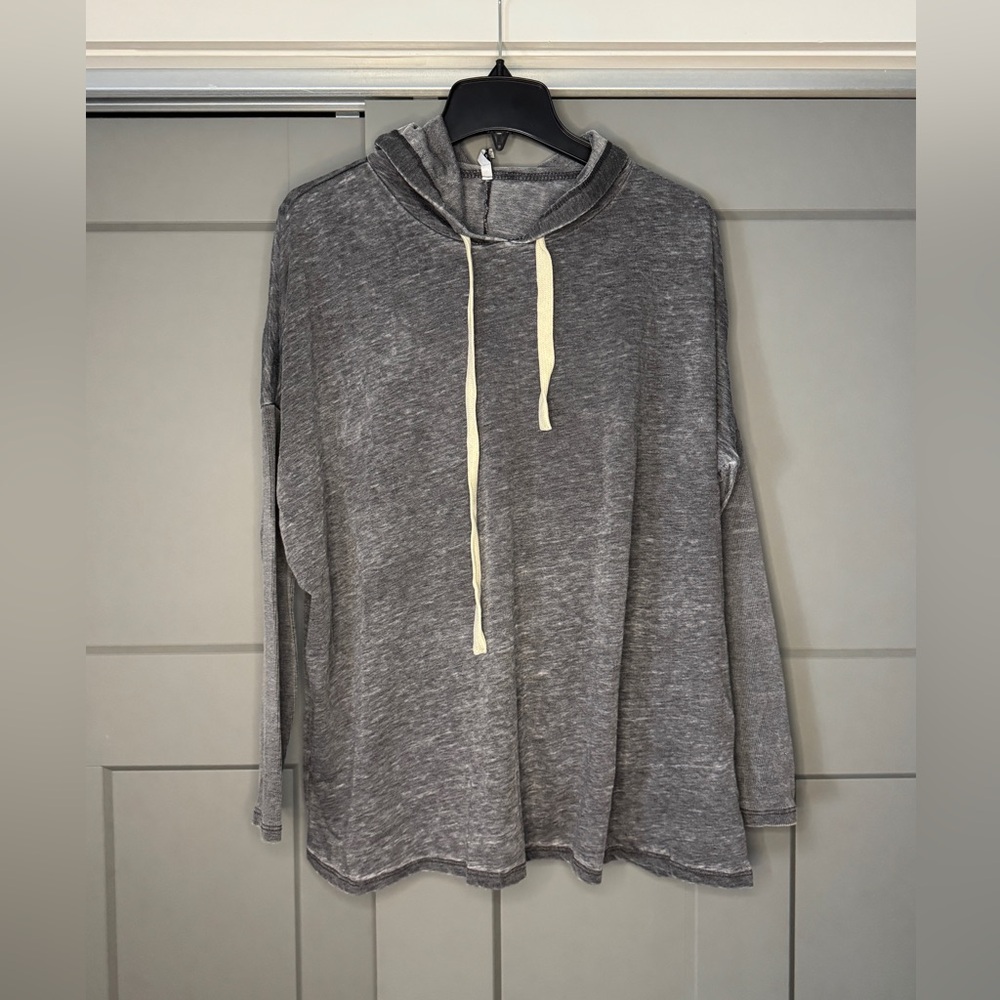 Z Supply Charcoal Hooded Women’s Sweater